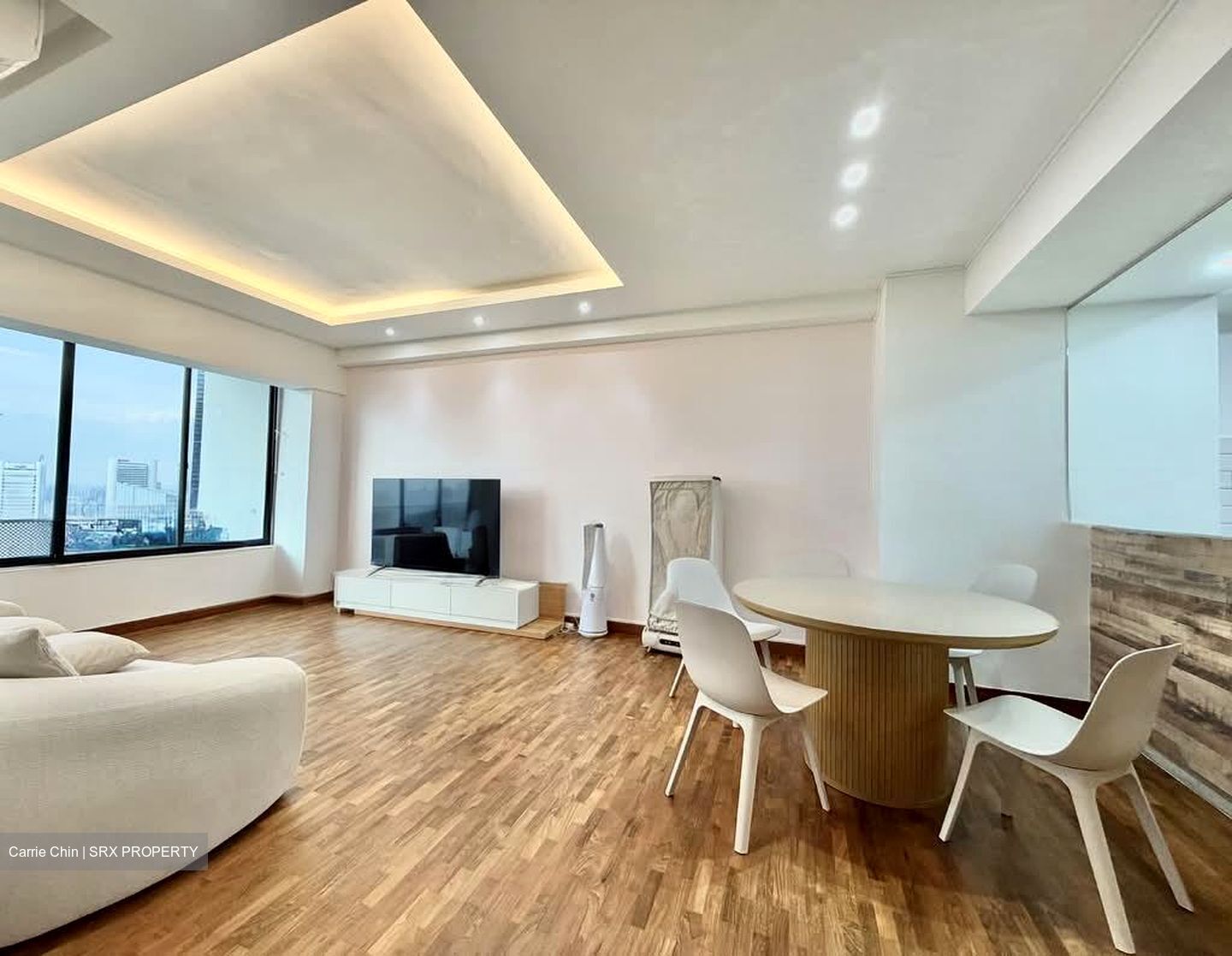 International Plaza (D2), Apartment #562576881